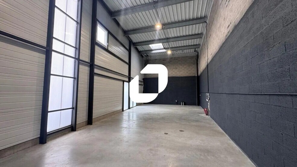 6 Rue Simone Veil, Holtzheim for lease - Interior Photo - Image 3 of 8