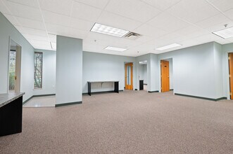 1000 Stonewood Dr, Wexford, PA for lease Interior Photo- Image 1 of 9