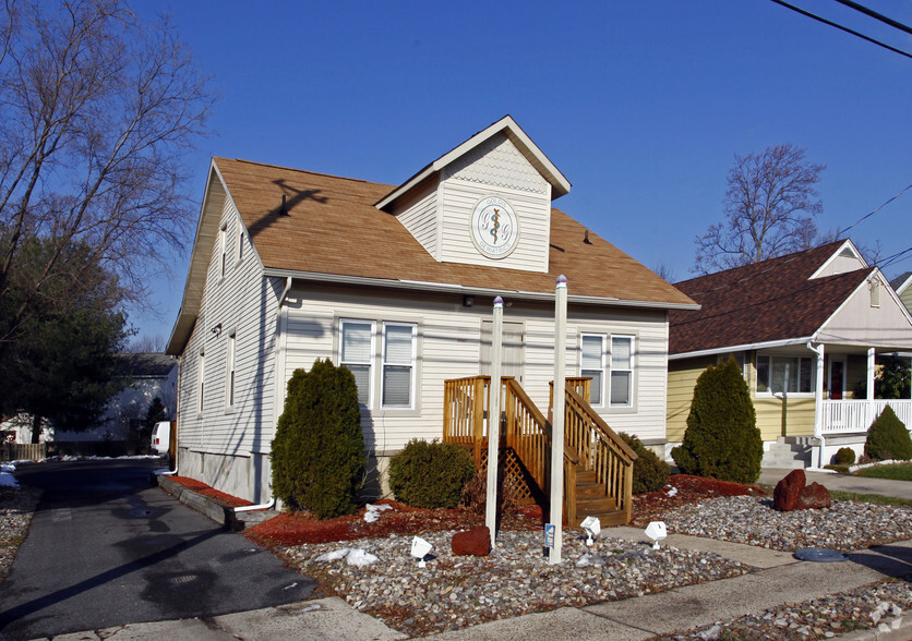 119 E Laurel Rd, Stratford, NJ for sale - Building Photo - Image 2 of 11