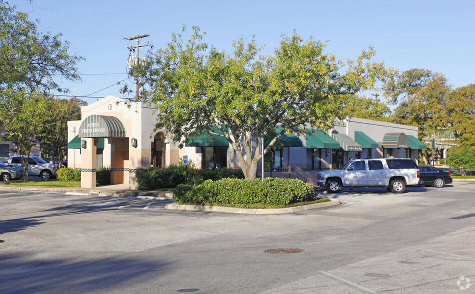 2414 Exposition Blvd, Austin, TX for lease - Building Photo - Image 1 of 9