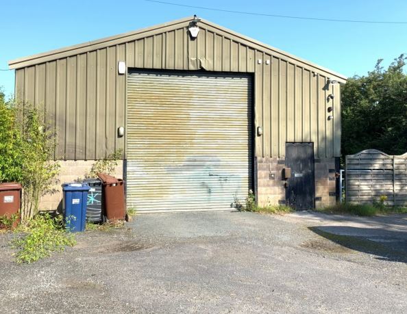 Midge Hall Ln, Leyland for sale Primary Photo- Image 1 of 1