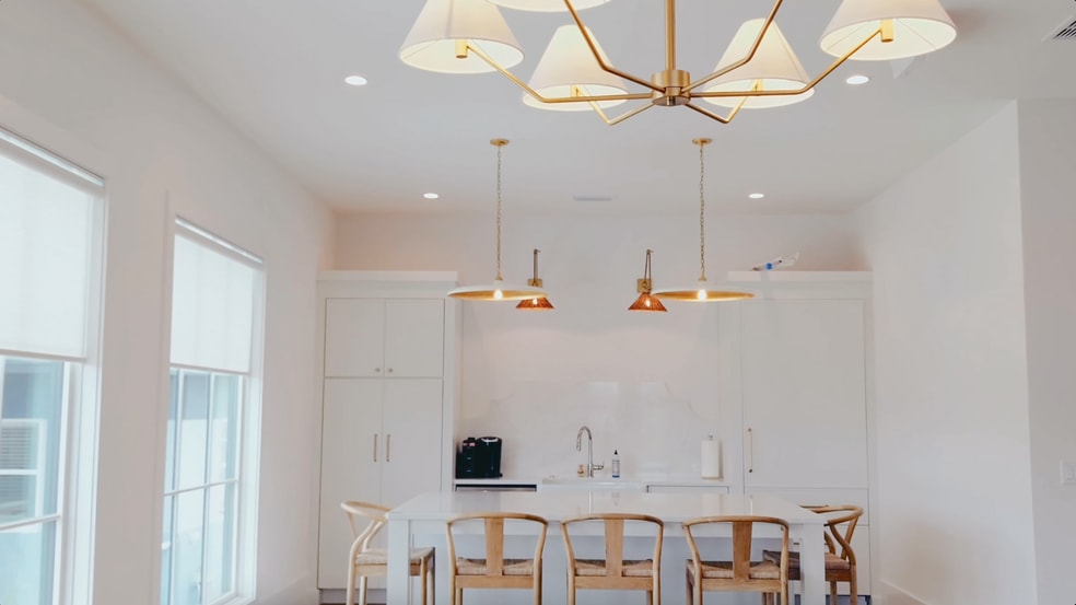 1415 3rd St N, Jacksonville Beach, FL for sale - Interior Photo - Image 2 of 12