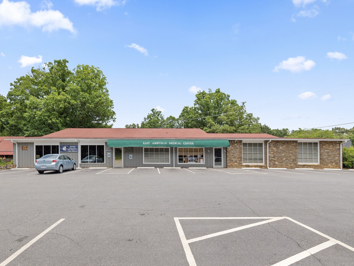 950 Tunnel Rd, Asheville, NC 28805