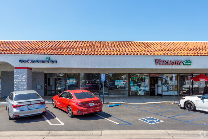 12521-12573 Carson St, Hawaiian Gardens, CA for lease - Building Photo - Image 3 of 9