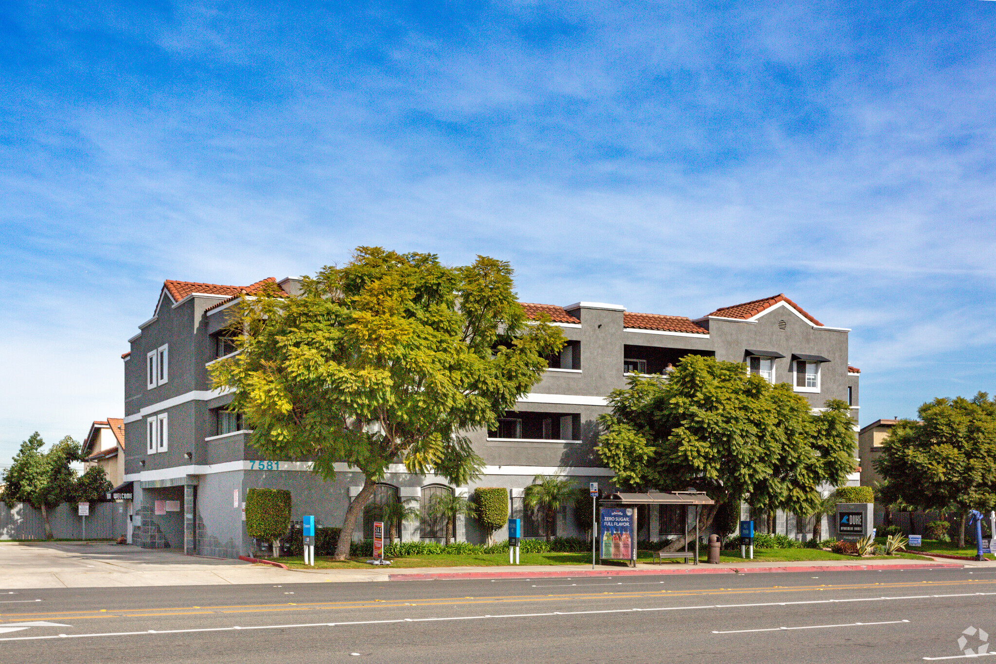 7581 Warner Ave, Huntington Beach, CA for sale Primary Photo- Image 1 of 1