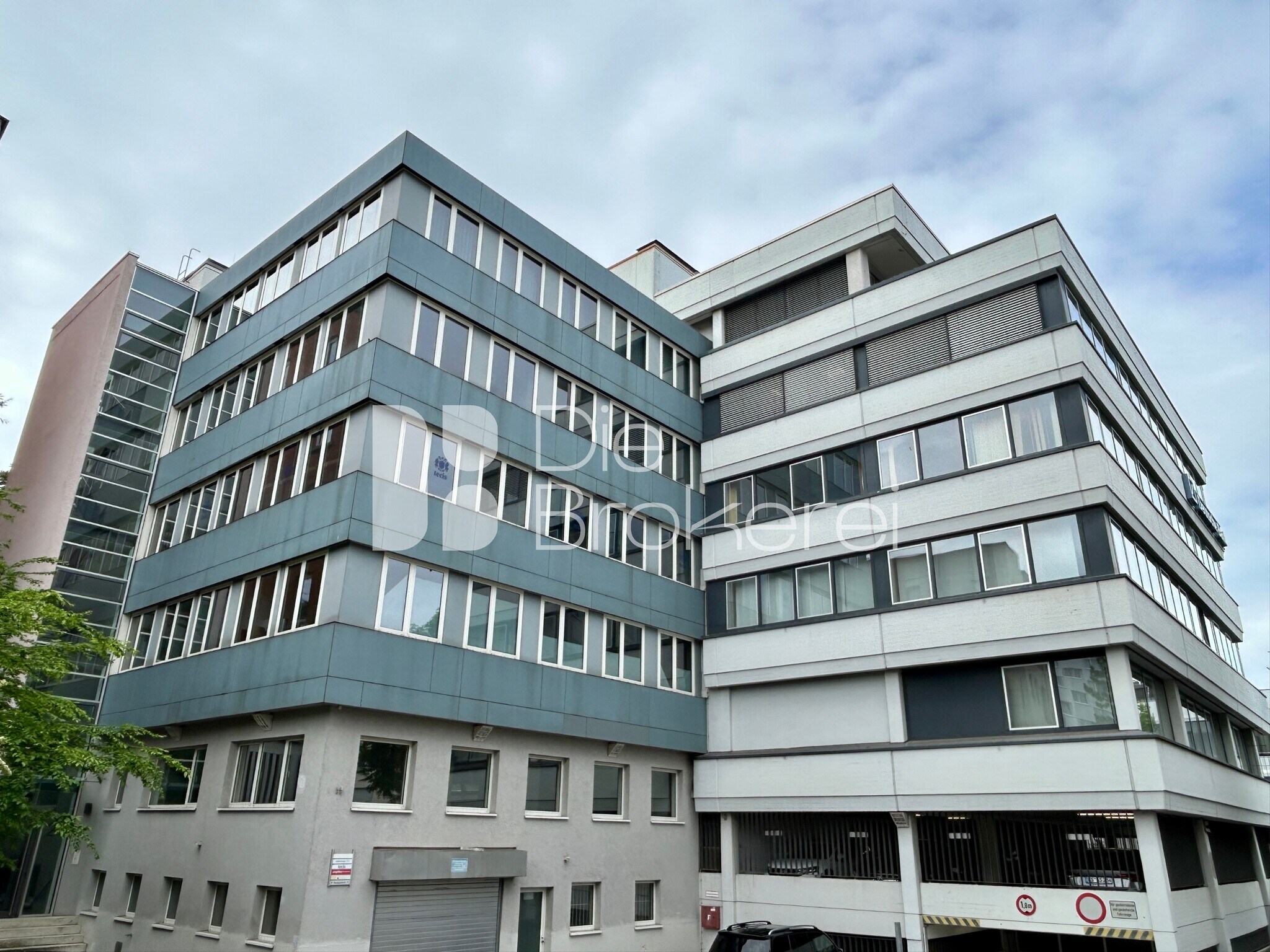  for lease Building Photo- Image 1 of 12