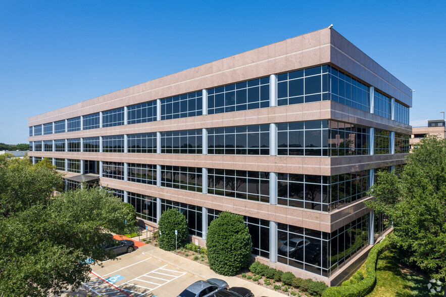 4800 Overton Dr, Fort Worth, TX for lease - Building Photo - Image 1 of 8