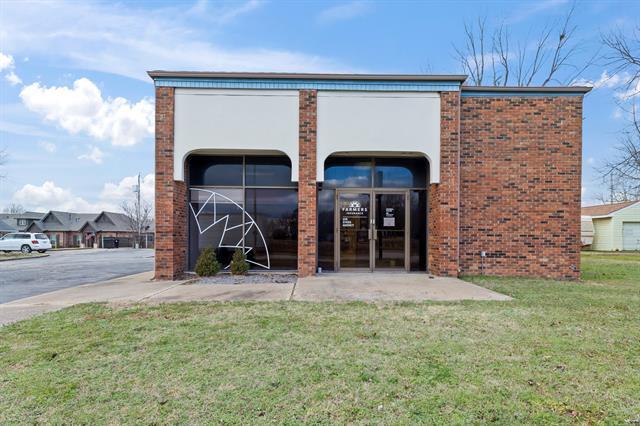 245 US-169, Oologah, OK for sale Building Photo- Image 1 of 1