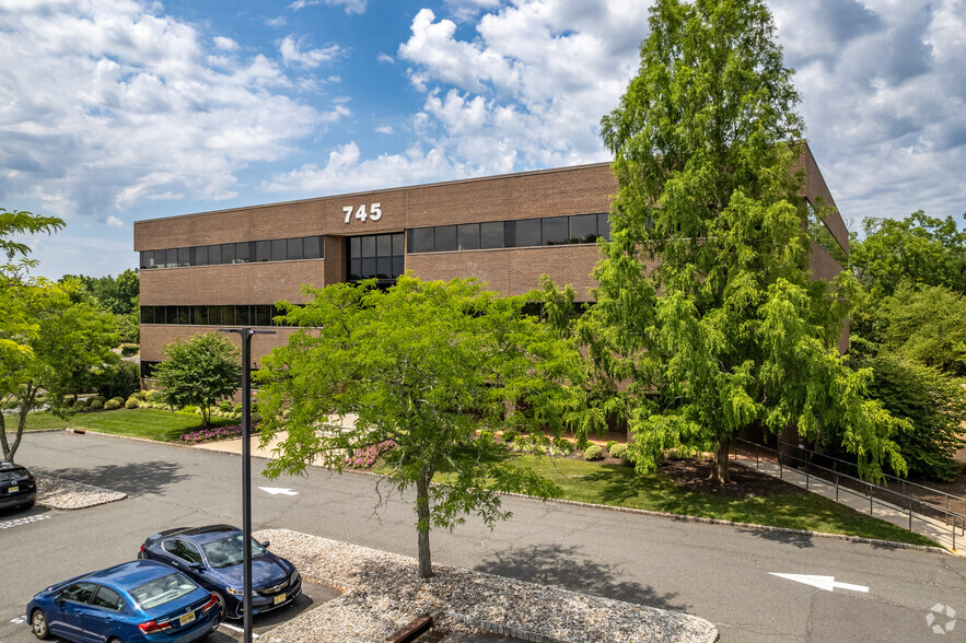 745 US-202, Bridgewater, NJ for lease - Building Photo - Image 2 of 9