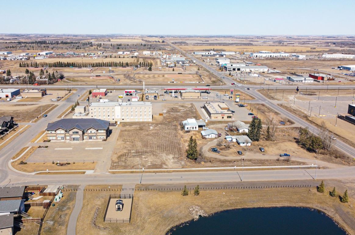 4060 41 St, Lloydminster, SK for sale Primary Photo- Image 1 of 3