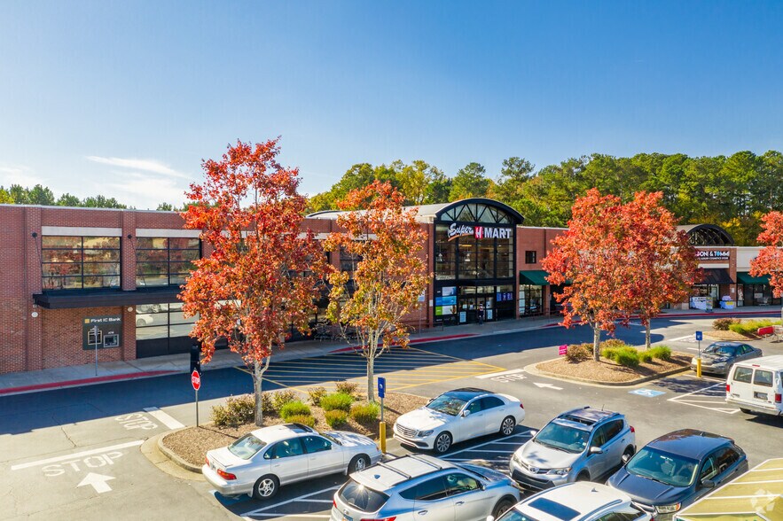 10820 Abbotts Bridge Rd, Duluth, GA for sale - Building Photo - Image 1 of 1