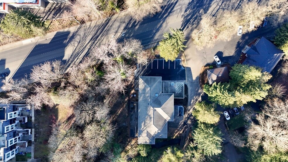 13629 NE Bel Red Rd, Bellevue, WA for lease - Interior Photo - Image 2 of 9