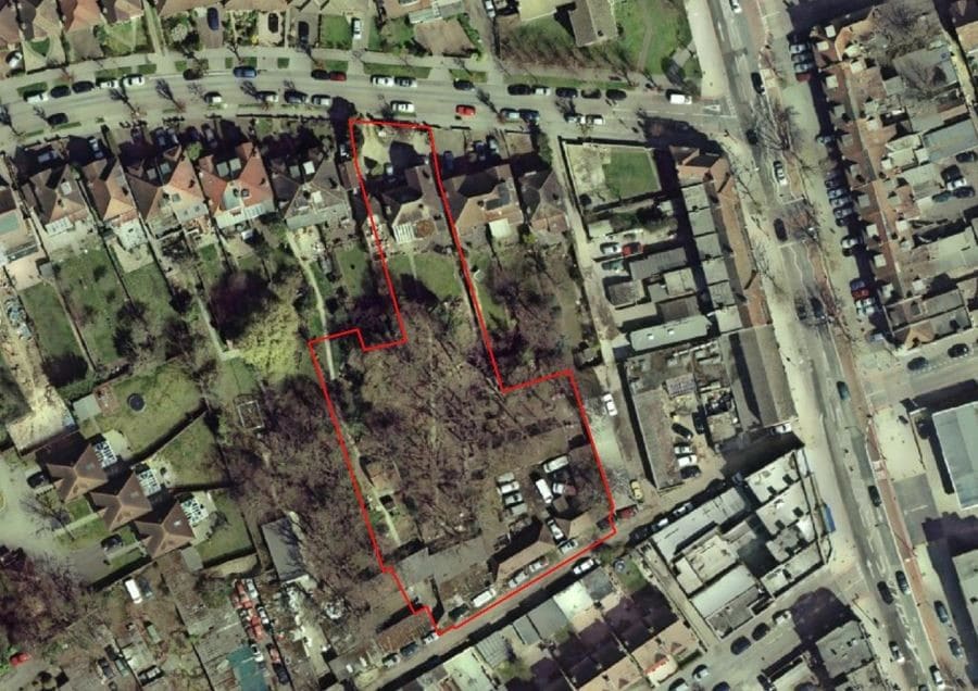 7-11 Pollards Hill South, London for sale Primary Photo- Image 1 of 1