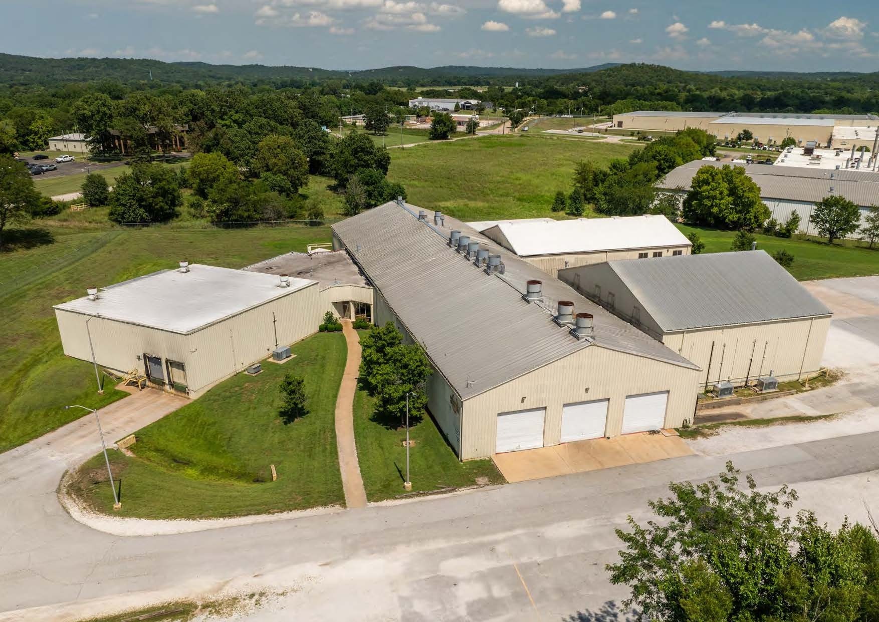 1601 E Pump Station Rd, Fayetteville, AR for lease Building Photo- Image 1 of 14