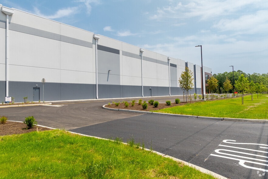 620 W Commodore Boulevard, Jackson, NJ for lease - Building Photo - Image 2 of 26