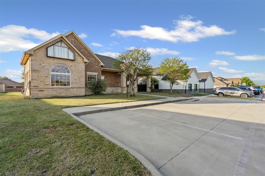779 E FM 1187, Crowley, TX for sale - Building Photo - Image 3 of 14
