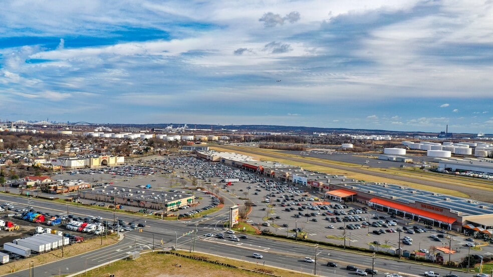 617-701 W Edgar Rd, Linden, NJ for lease - Building Photo - Image 2 of 19