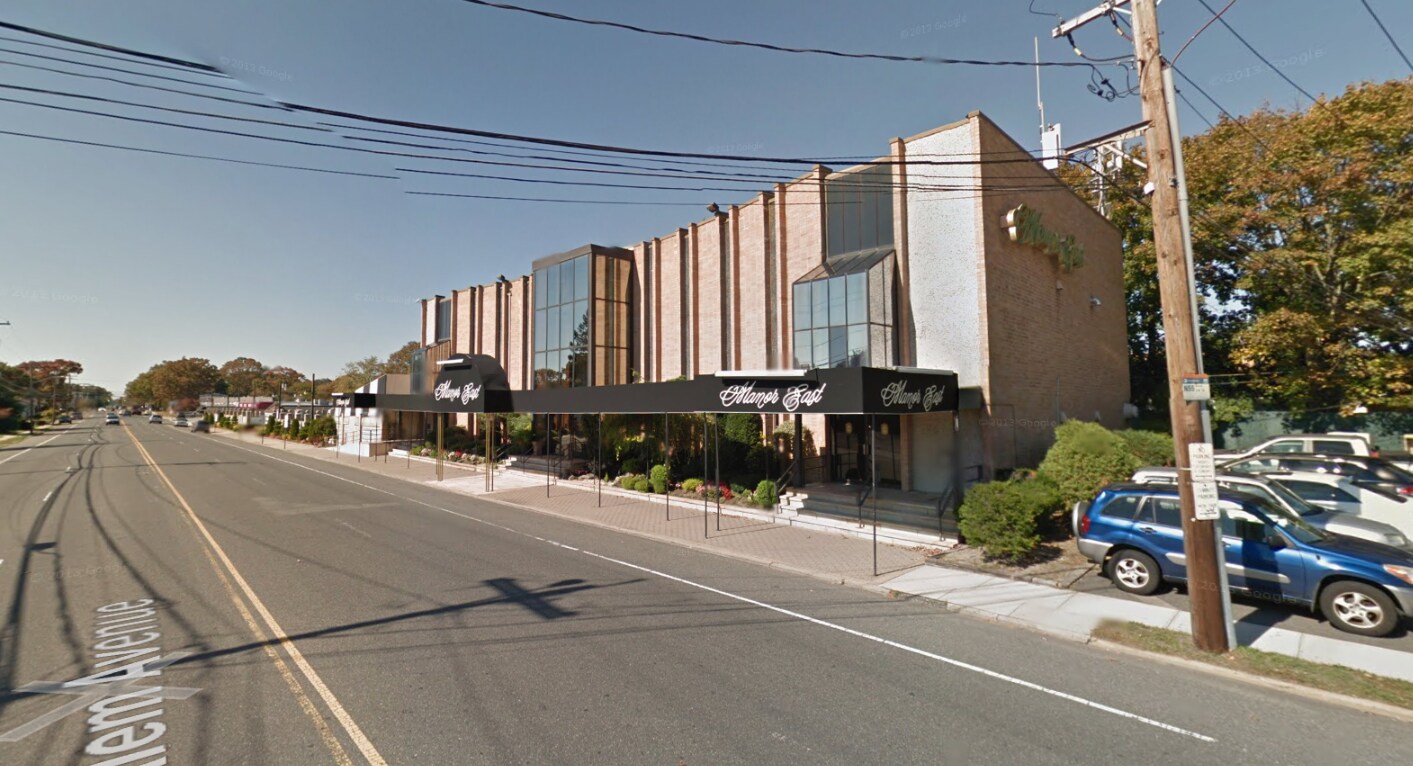 201 Jerusalem Ave, Massapequa, NY 11758