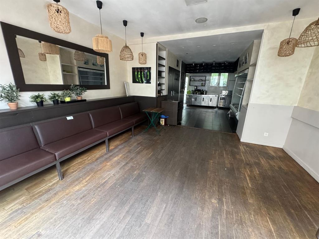 44 Rue Anatole France, Levallois-Perret for lease Interior Photo- Image 1 of 3