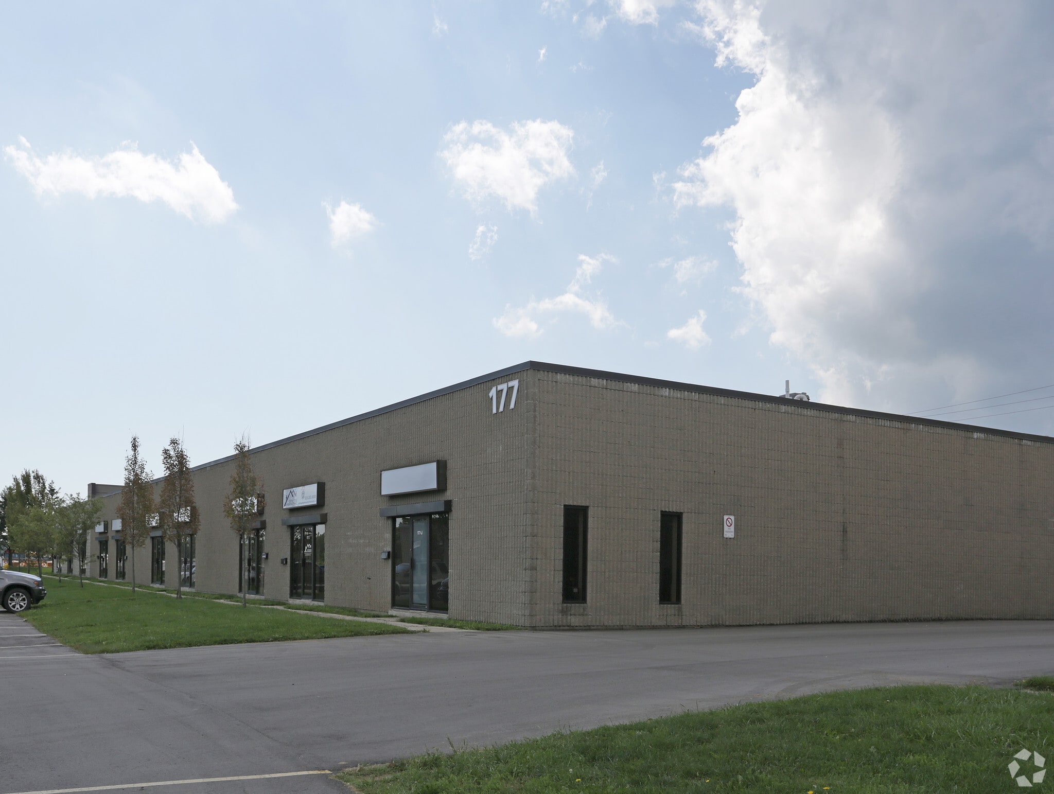 177 Exeter Rd, London, ON for sale Primary Photo- Image 1 of 1
