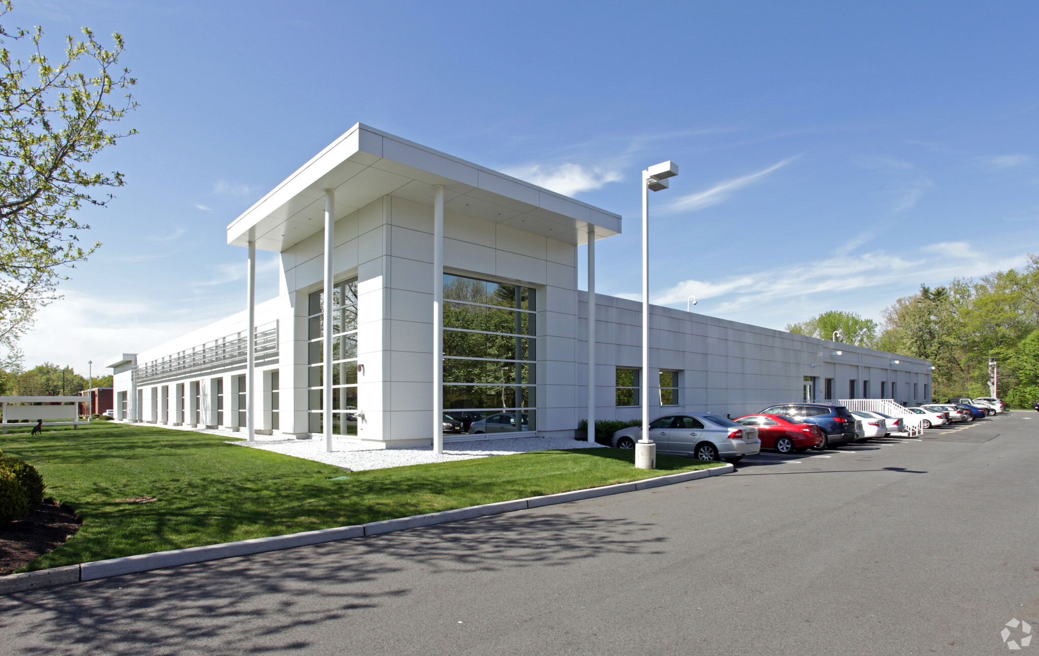 37 W Century Rd, Paramus, NJ for lease Building Photo- Image 1 of 7