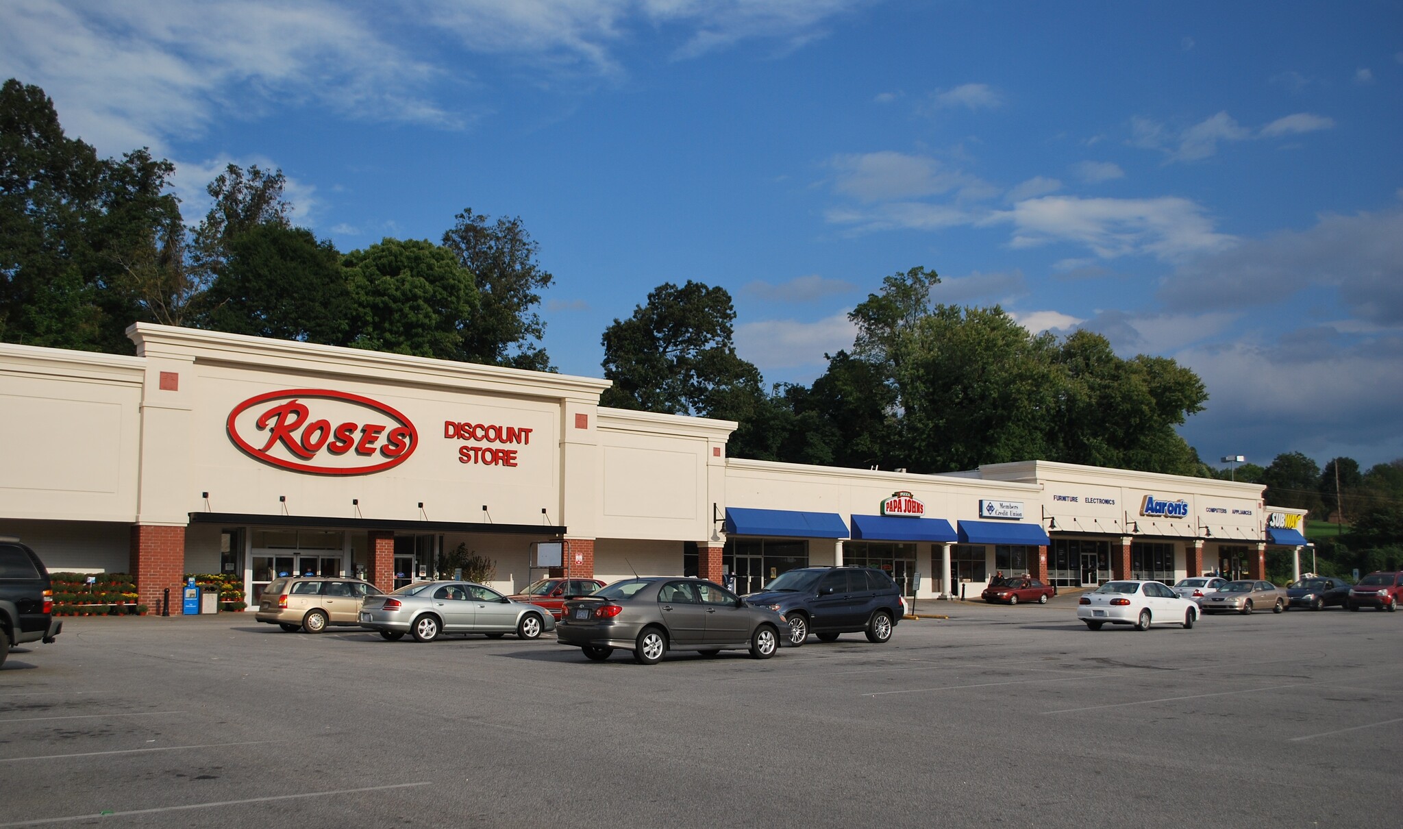 112 E Fleming Dr, Morganton, NC for lease Building Photo- Image 1 of 6