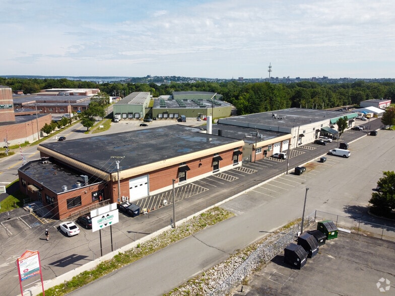 250-256 Read St, Portland, ME for lease - Building Photo - Image 1 of 15