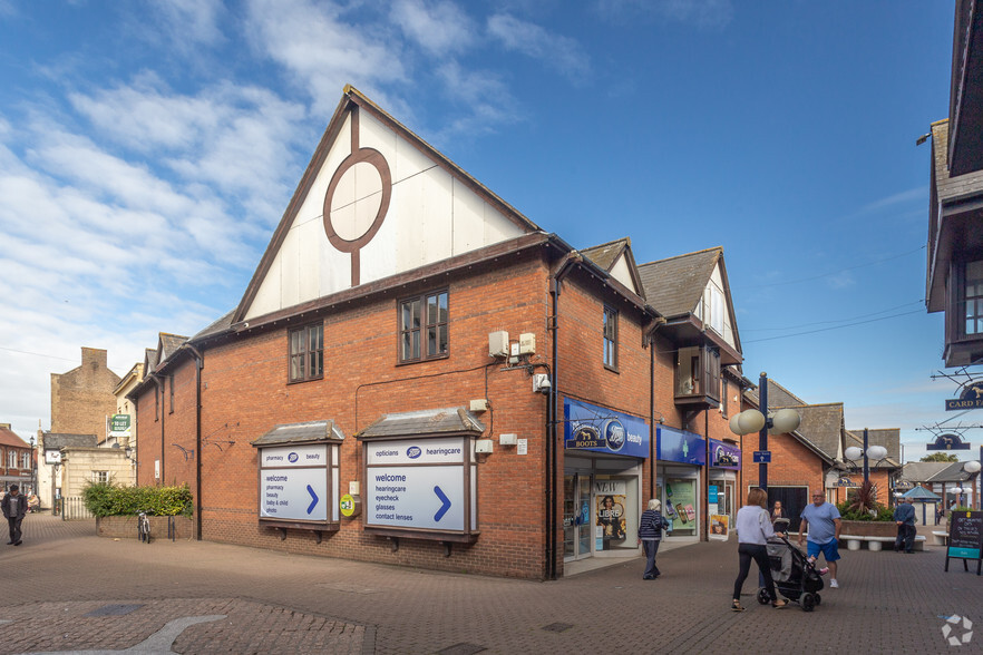 Market Pl, Wisbech, PE13 1AR - Horsefair Shopping Centre | LoopNet