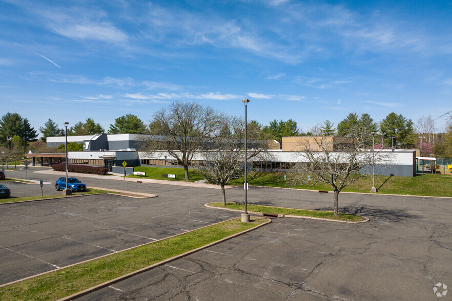 1 Pike Dr, Wayne, NJ for lease - Building Photo - Image 3 of 7