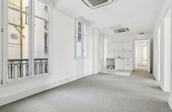 80 Avenue De La Grande Armée, Paris for lease Interior Photo- Image 2 of 10