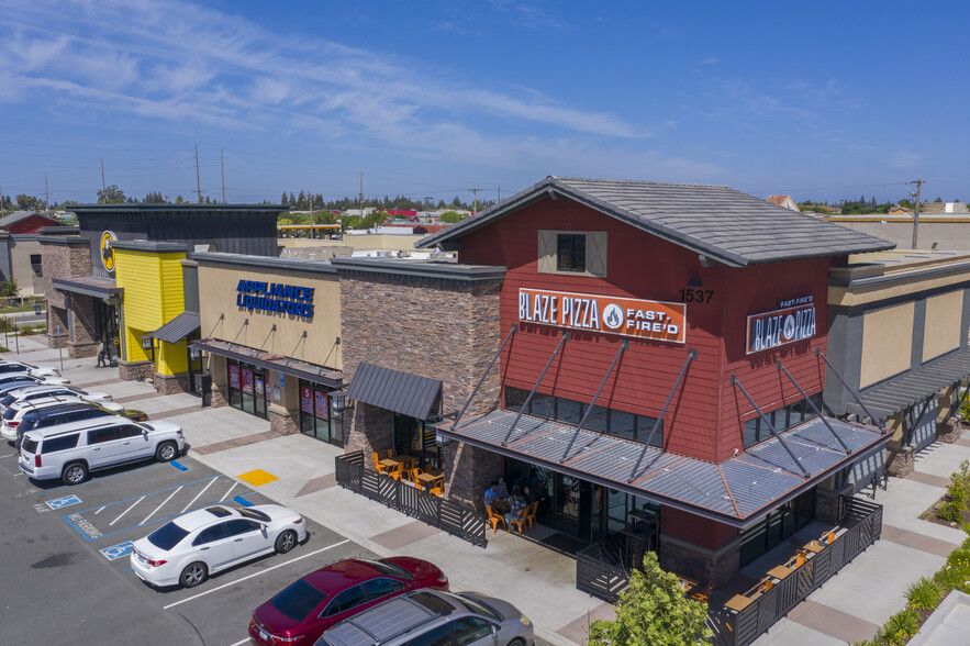 1551 S Lower Sacramento Rd, Lodi, CA for lease - Building Photo - Image 2 of 6