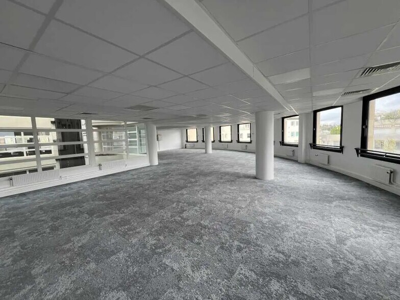 192/196 Rue Houdan, Sceaux for lease - Interior Photo - Image 3 of 8