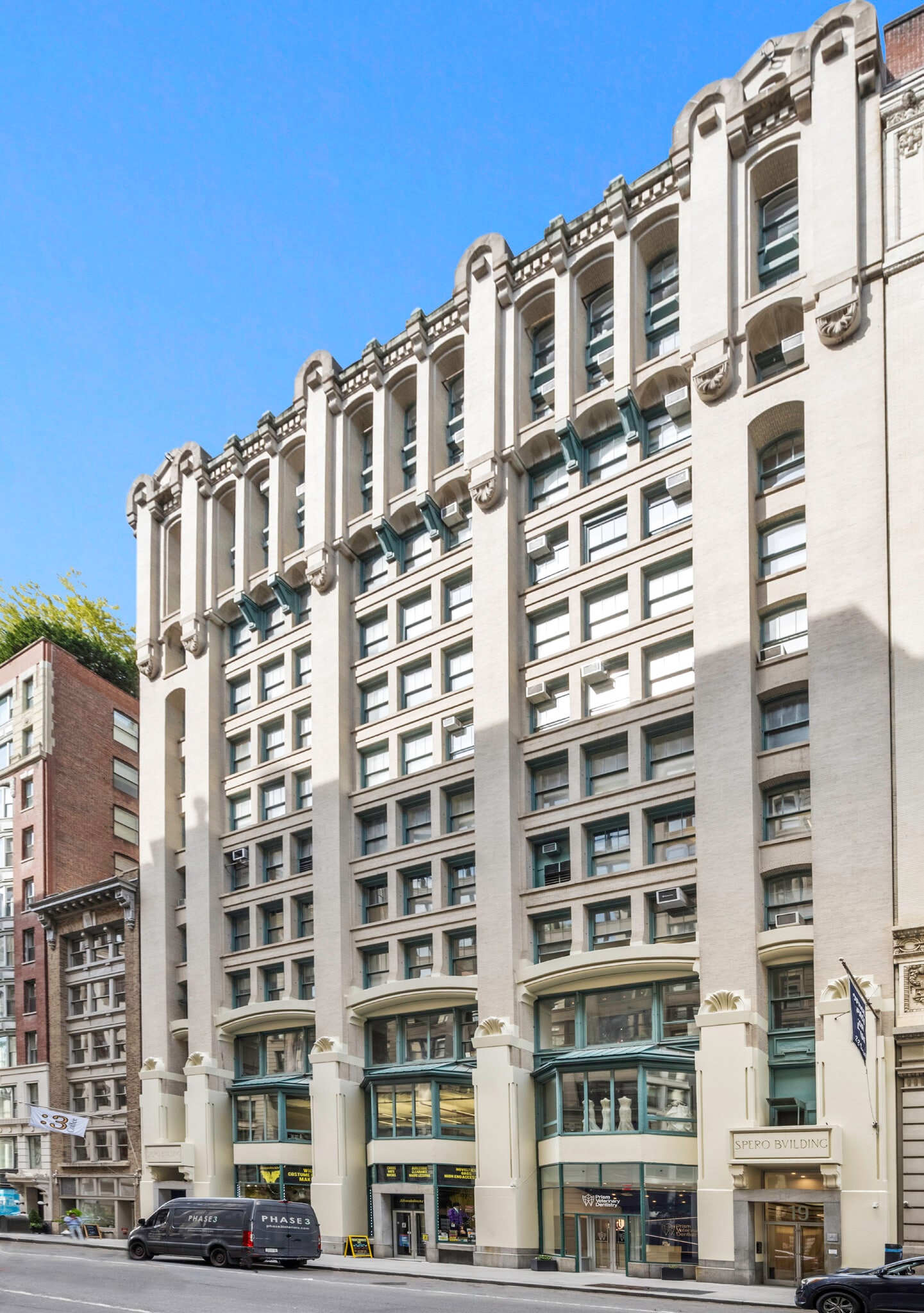 19 W 21st St, New York, NY for lease Interior Photo- Image 1 of 11