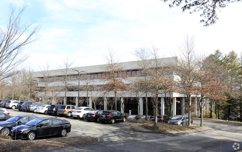 777 Westchester Ave, White Plains, NY for lease - Building Photo - Image 2 of 2