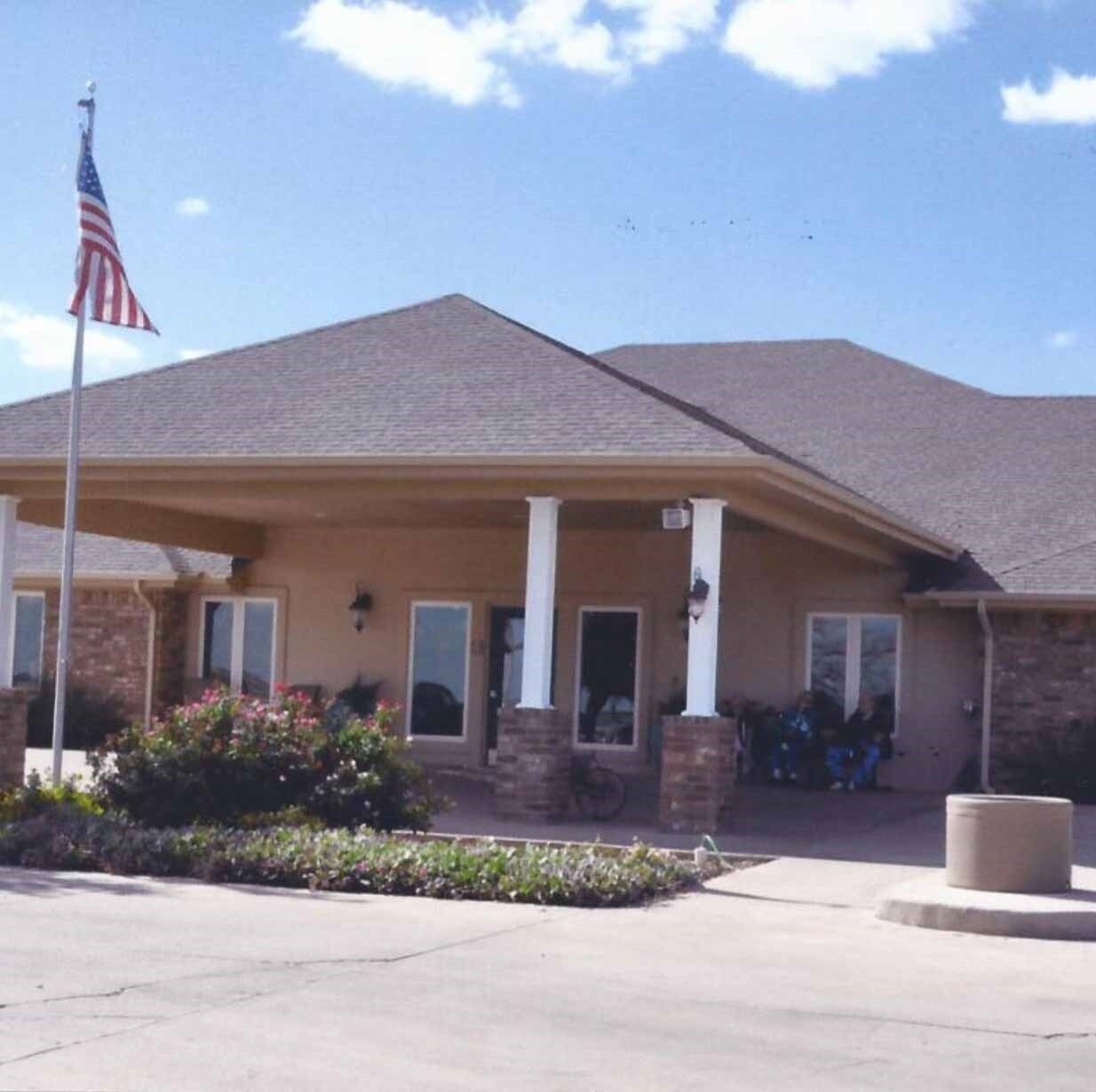 1230 S Ralls Hwy, Floydada, TX for sale Primary Photo- Image 1 of 1