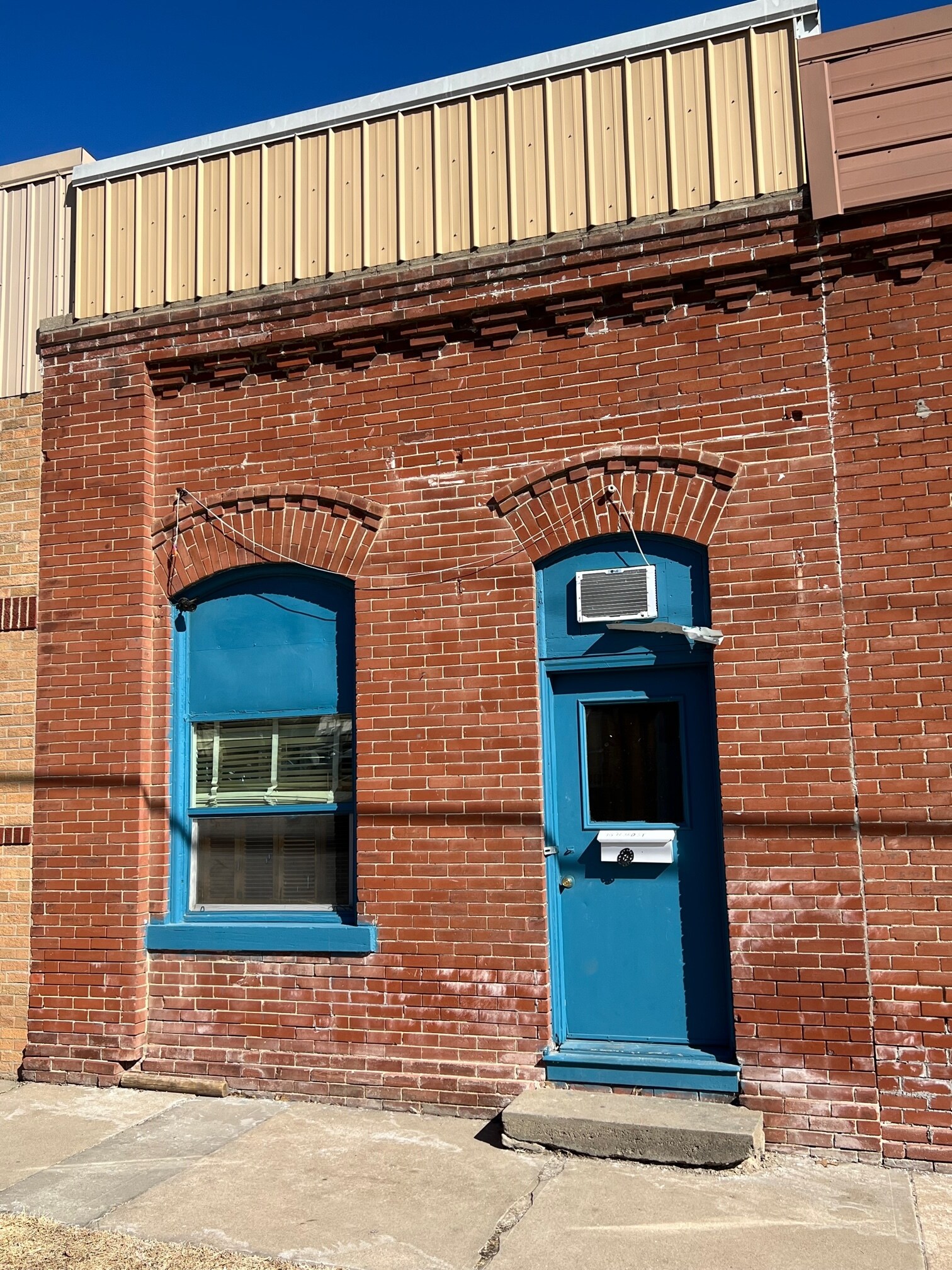 115 N 3rd St, Tarkio, MO 64491