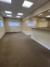 85 Kinderkamack Rd, Emerson, NJ for lease Interior Photo- Image 2 of 32