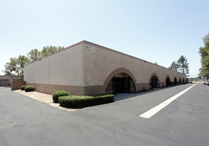 122 W Pomona Ave, Monrovia CA - Warehouse