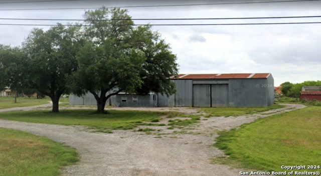 2119-2125 10th St, Floresville, TX for sale - Primary Photo - Image 3 of 6