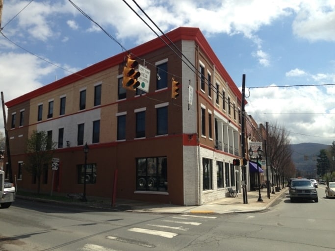 45 E Tioga St, Tunkhannock, PA for sale - Primary Photo - Image 1 of 1