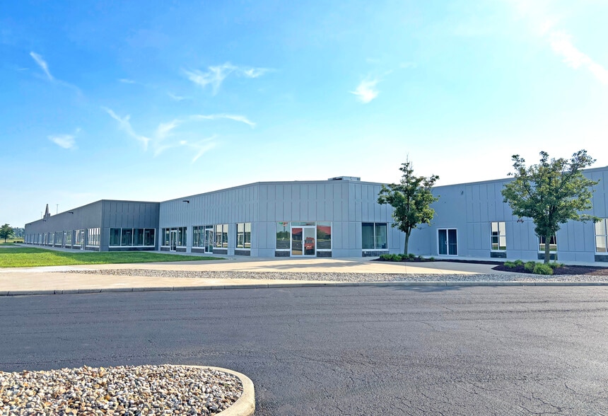 9911 Avon Lake Rd, Burbank, OH for lease - Building Photo - Image 2 of 12