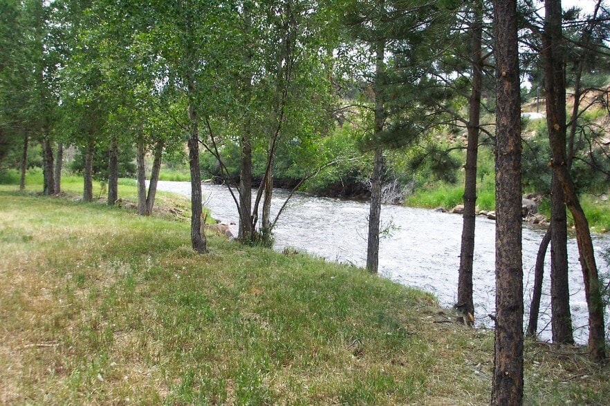 460 Prospect Village dr, Estes Park, CO for lease - Building Photo - Image 2 of 2