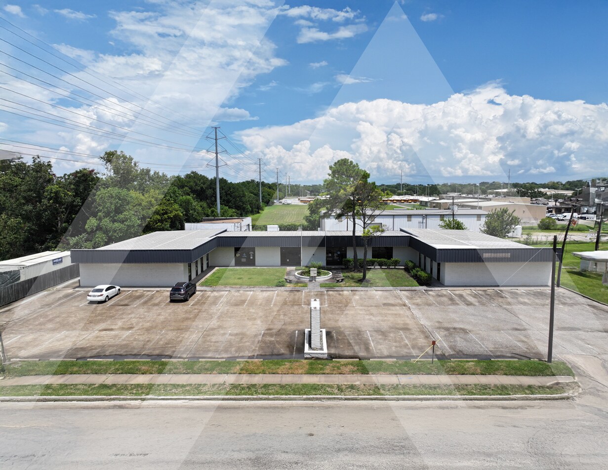 3717 Highway 3, Dickinson, TX for sale Building Photo- Image 1 of 77
