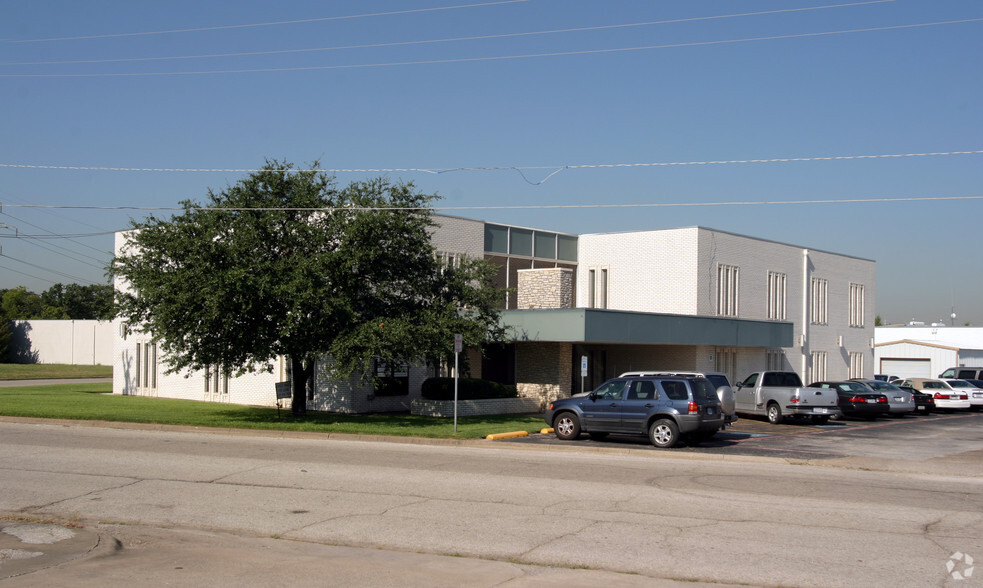 2200 Smith Barry Rd, Pantego, TX for lease - Building Photo - Image 3 of 3