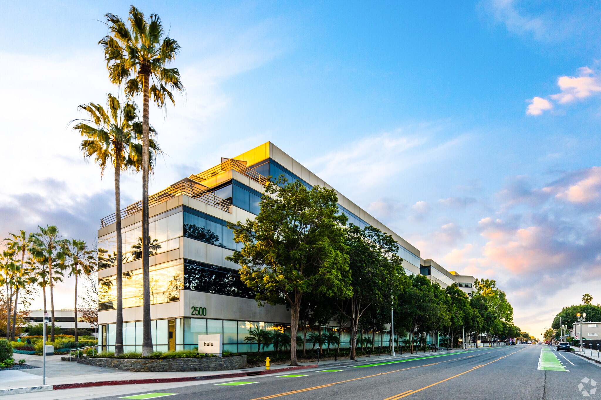 2500 Broadway, Santa Monica, CA for sale Primary Photo- Image 1 of 1