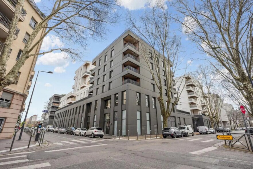15-25 Rue Edouard Aynard, Villeurbanne for lease - Building Photo - Image 2 of 13
