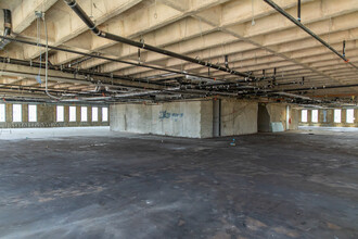 451 Florida St & 450 Laurel St, Baton Rouge, LA for lease Building Photo- Image 1 of 3