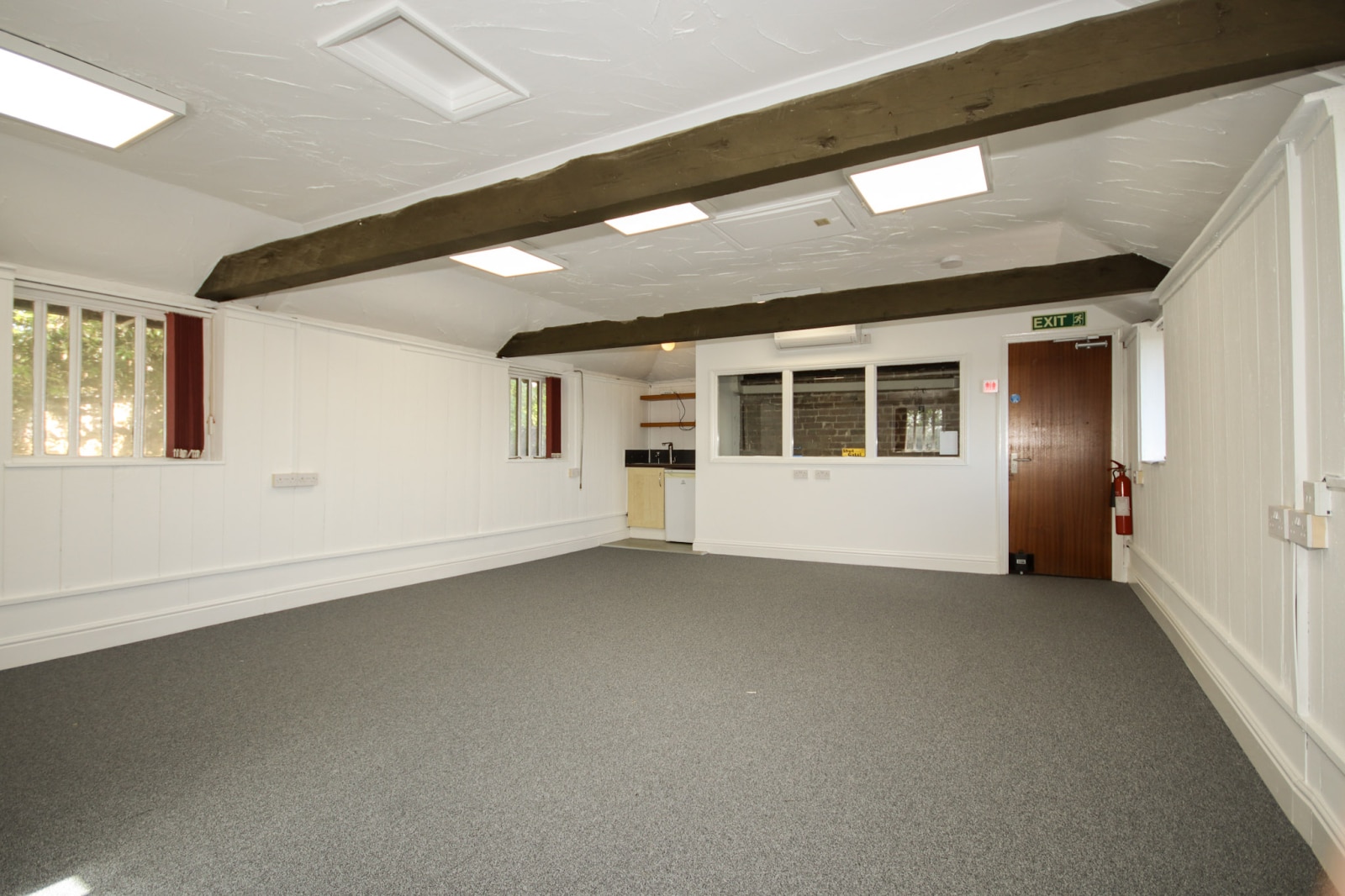 Sheppey Way, Iwade for lease Interior Photo- Image 1 of 12