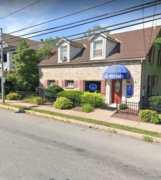 401 Main St, Stockertown, PA 18083