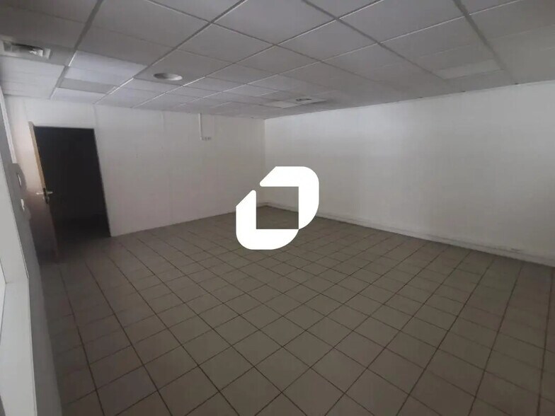 Office in Fontenay-sous-Bois for lease - Interior Photo - Image 3 of 6